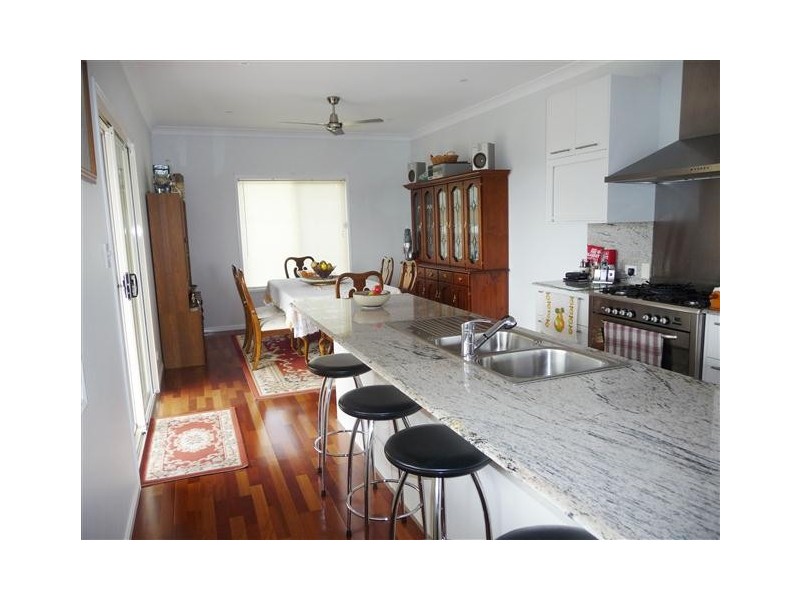 33 Kensington Drive, Cooroy QLD 4563