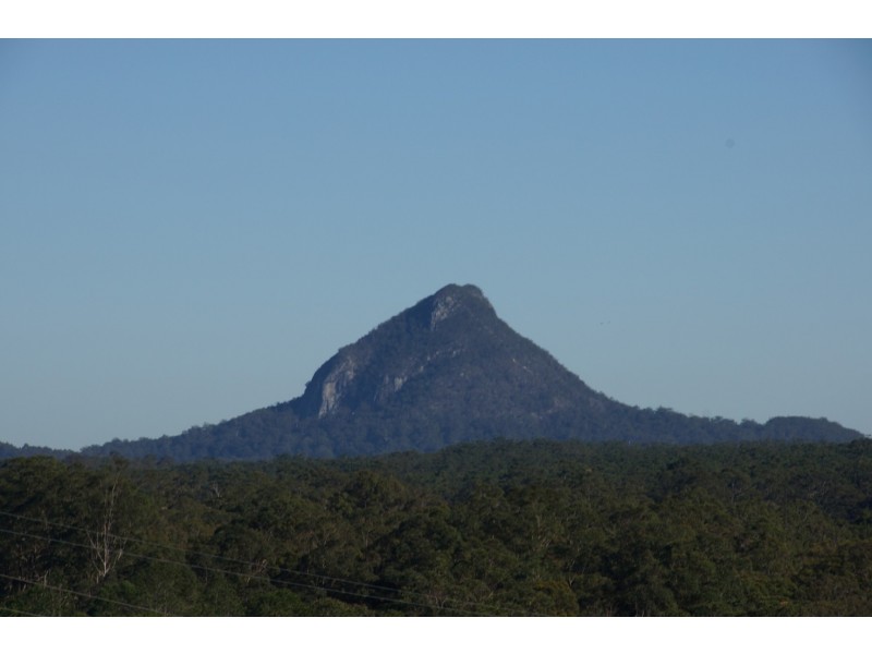 33 Kensington Drive, Cooroy QLD 4563