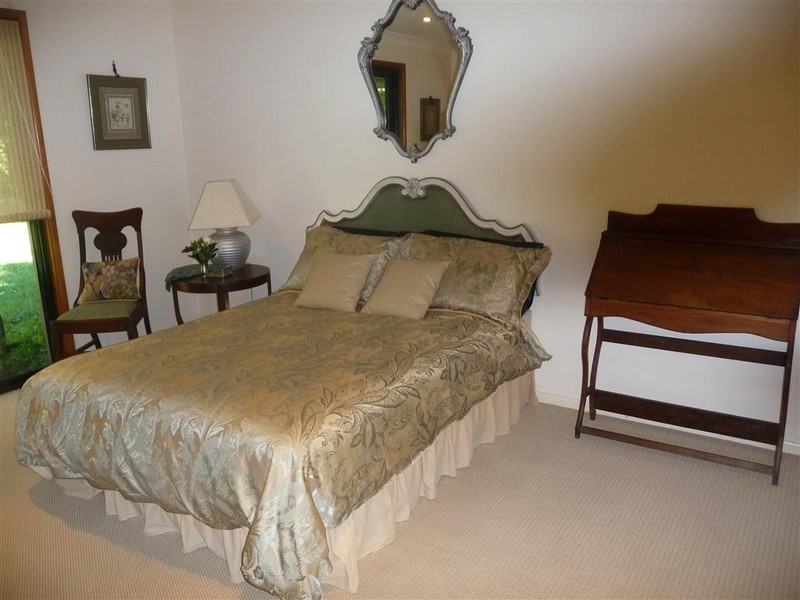 27 Kingsgate Drive, Tinbeerwah QLD 4563