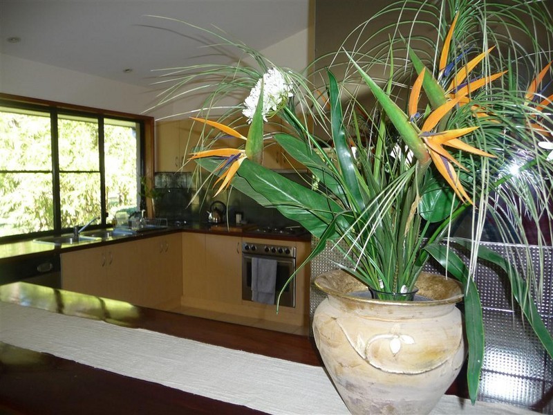 27 Kingsgate Drive, Tinbeerwah QLD 4563