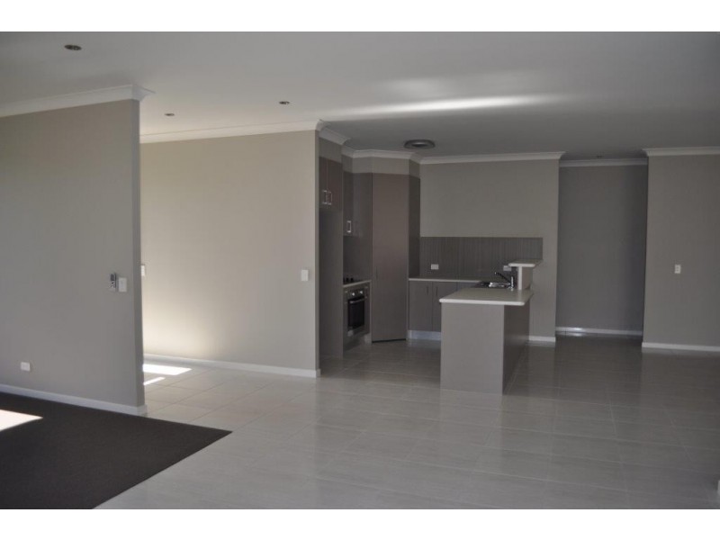 5 Viola Place, Cooroy QLD 4563