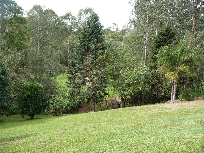 184 Gumboil Road, Tinbeerwah QLD 4563