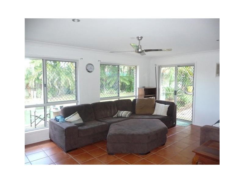 37 Pearsons Road, Cooroy QLD 4563