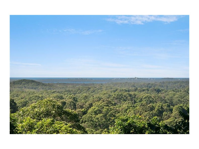 9 Hinterland Close, Tinbeerwah QLD 4563