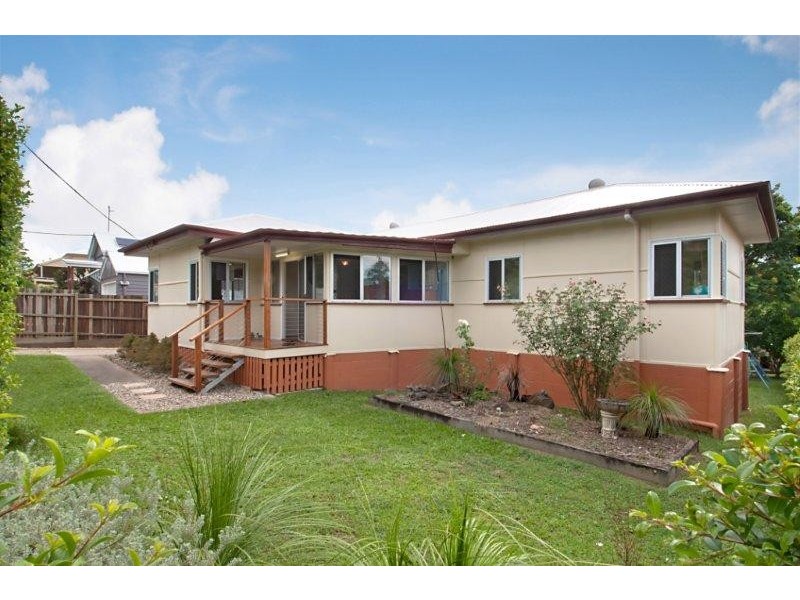 28 Wattle Street, Cooroy QLD 4563