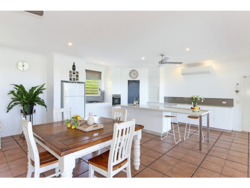 19 Lorikeet Lane, Cooroy QLD 4563