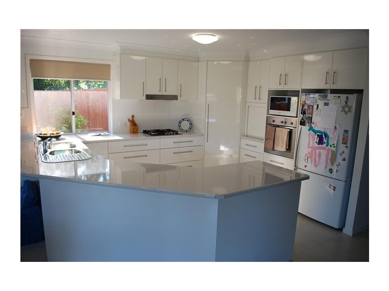 17 Olivine Lane, Cooroy QLD 4563