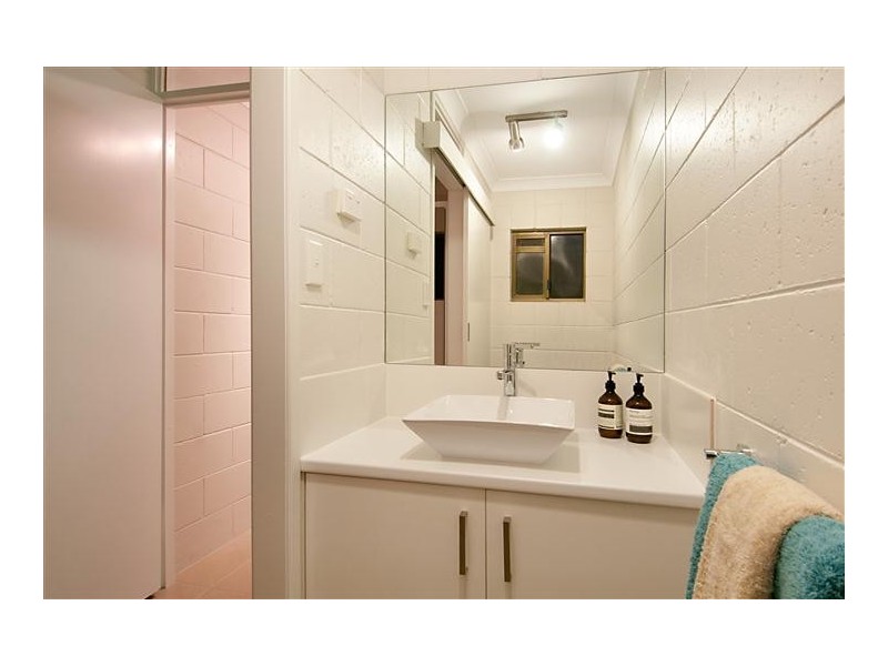 Unit 1, 2 Topaz Street, Cooroy QLD 4563