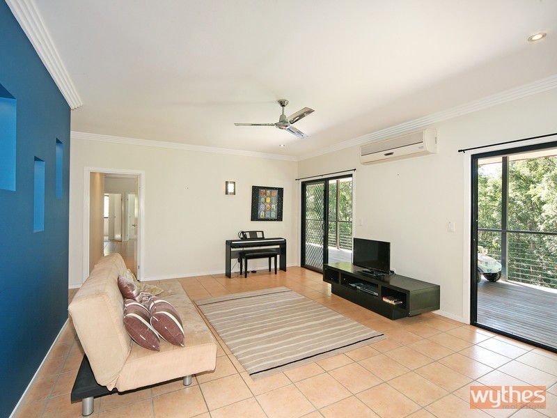 8 Sapling Court, Pomona QLD 4568