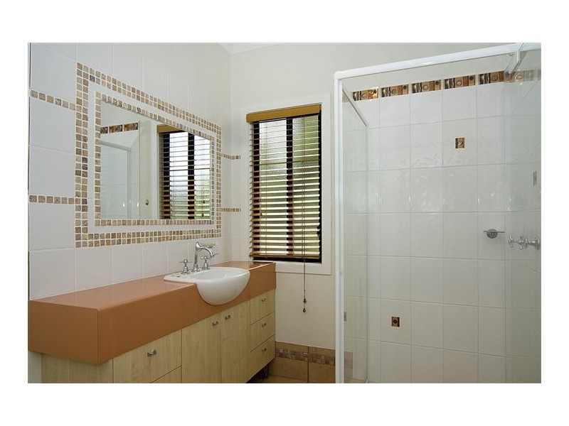 8 Sapling Court, Pomona QLD 4568