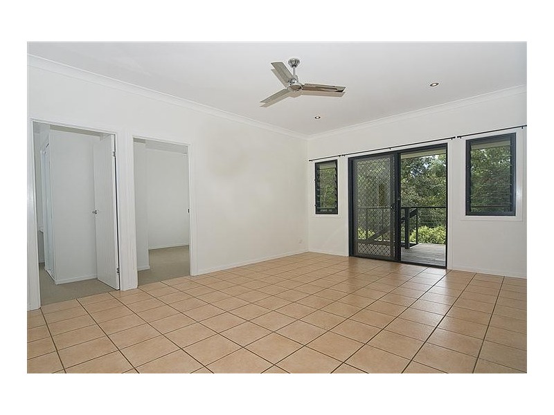 8 Sapling Court, Pomona QLD 4568