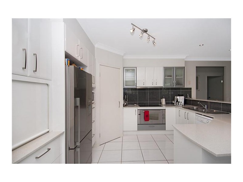 1 Whistler Way, Pomona QLD 4568