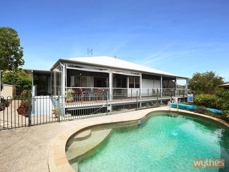 13 Ashgrove Drive, Cooroy QLD 4563