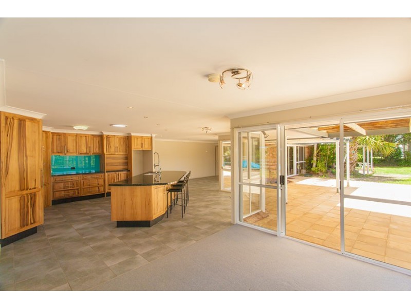 595 Black Mountain Road, Black Mountain QLD 4563