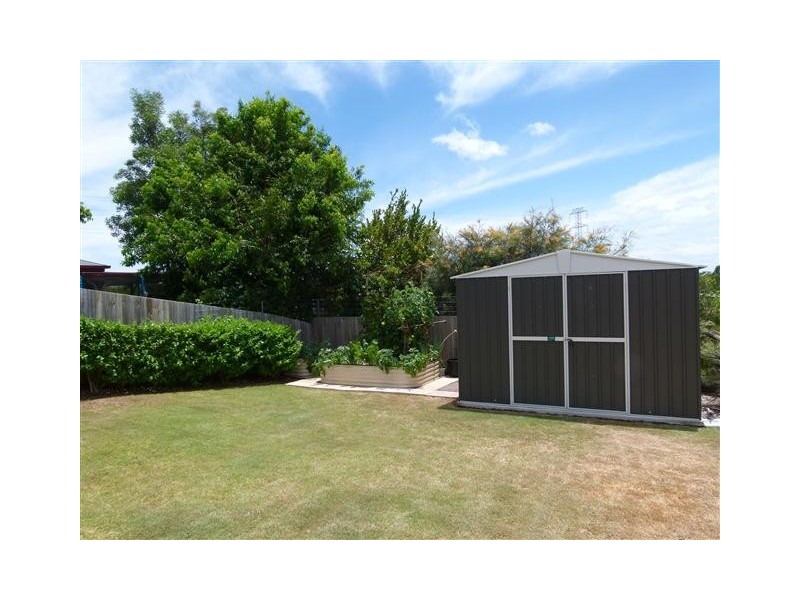 10 Kensington Drive, Cooroy QLD 4563