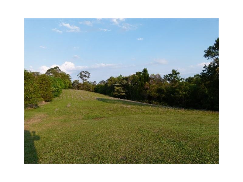 201 Ocean View Road, Cooroy QLD 4563
