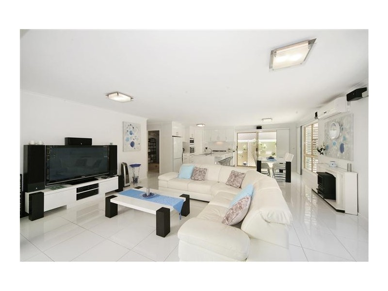 9/13 Kauri Street, Cooroy QLD 4563