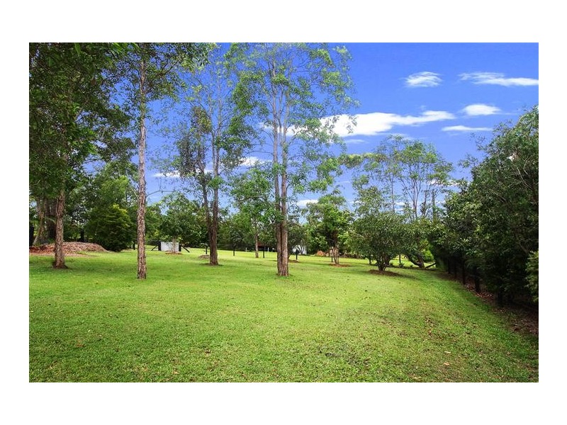 10 Renshaw Road, Pomona QLD 4568
