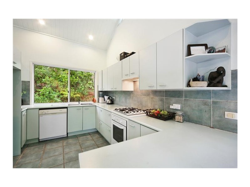 16 Wendoma Court, Tinbeerwah QLD 4563