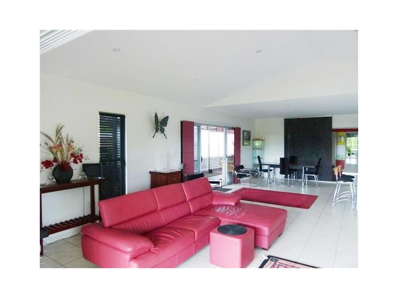 4 Burrell Avenue, Eumundi QLD 4562