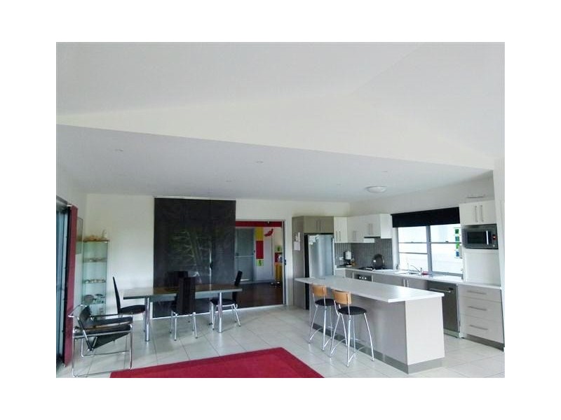 4 Burrell Avenue, Eumundi QLD 4562