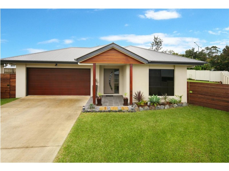 7 Pinbarren Court, Cooroy QLD 4563