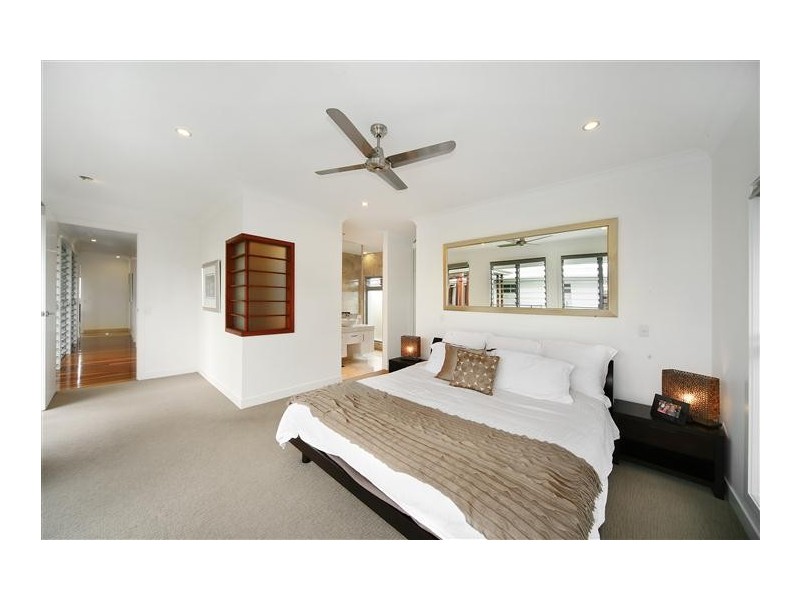 10 Straker Drive, Cooroy QLD 4563