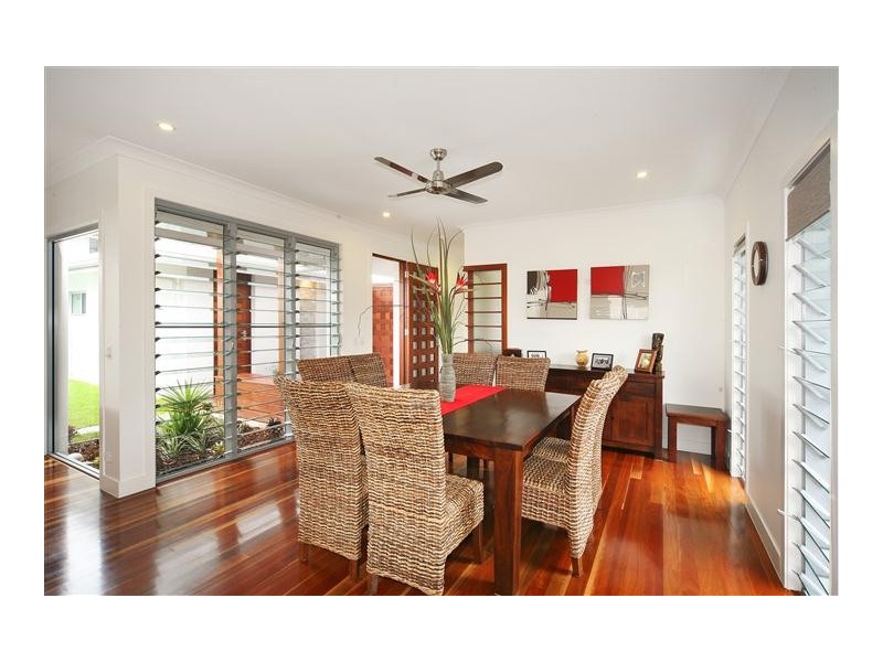 10 Straker Drive, Cooroy QLD 4563