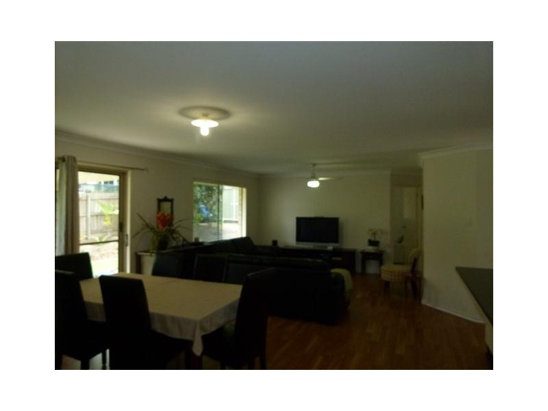 4 Ruby Lane, Cooroy QLD 4563