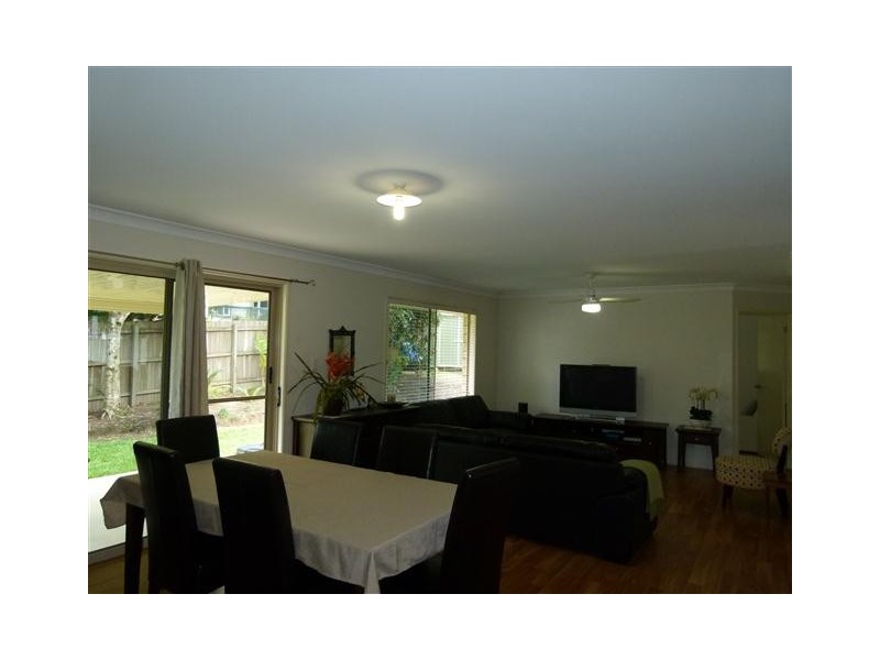 4 Ruby Lane, Cooroy QLD 4563