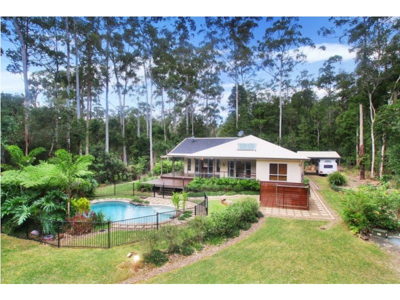 2 Palm Tree Court, Pomona QLD 4568