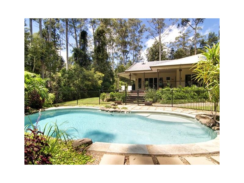 2 Palm Tree Court, Pomona QLD 4568