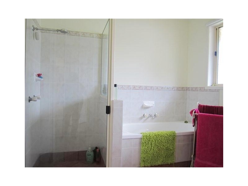 62 Pavilion Street, Pomona QLD 4568