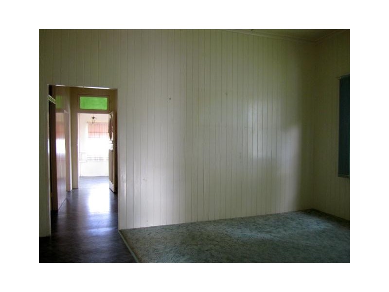 24 Queen Street, Cooran QLD 4569