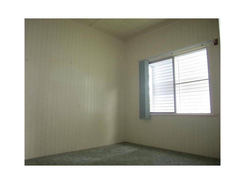 24 Queen Street, Cooran QLD 4569