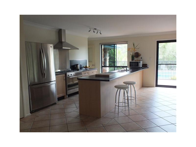 6 Settlers Rise, Pomona QLD 4568