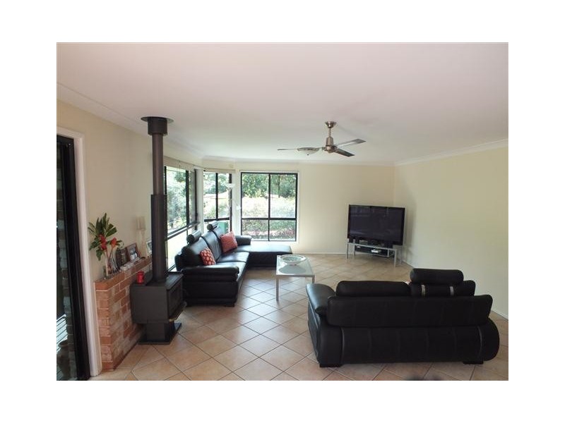 6 Settlers Rise, Pomona QLD 4568