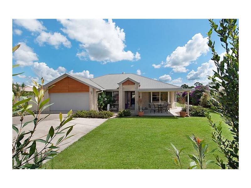 61 Oak Street, Cooroy QLD 4563