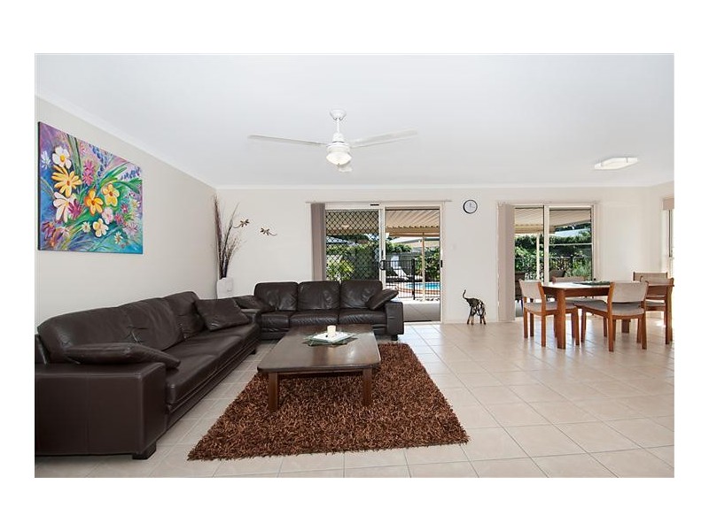 61 Oak Street, Cooroy QLD 4563