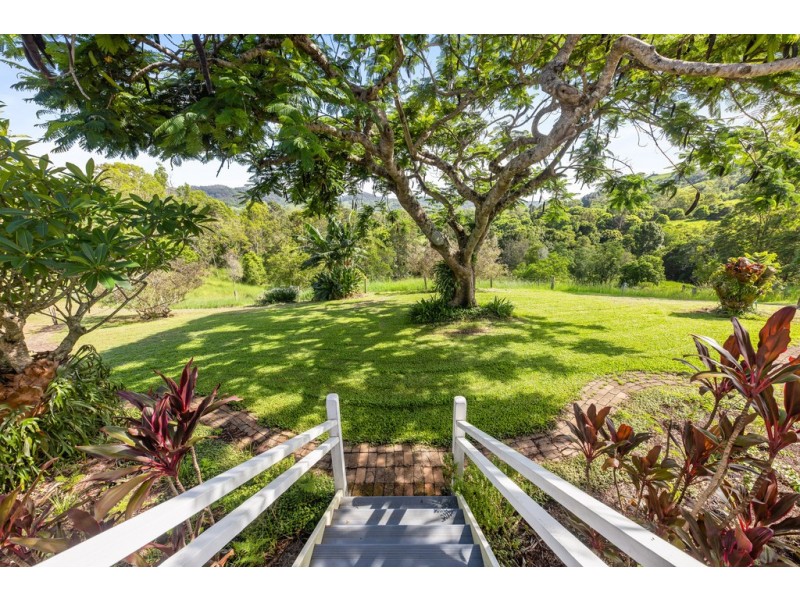 954 Browns Creek Road, Eerwah Vale QLD 4562