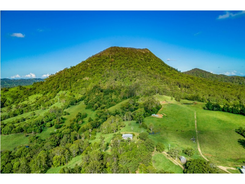 954 Browns Creek Road, Eerwah Vale QLD 4562