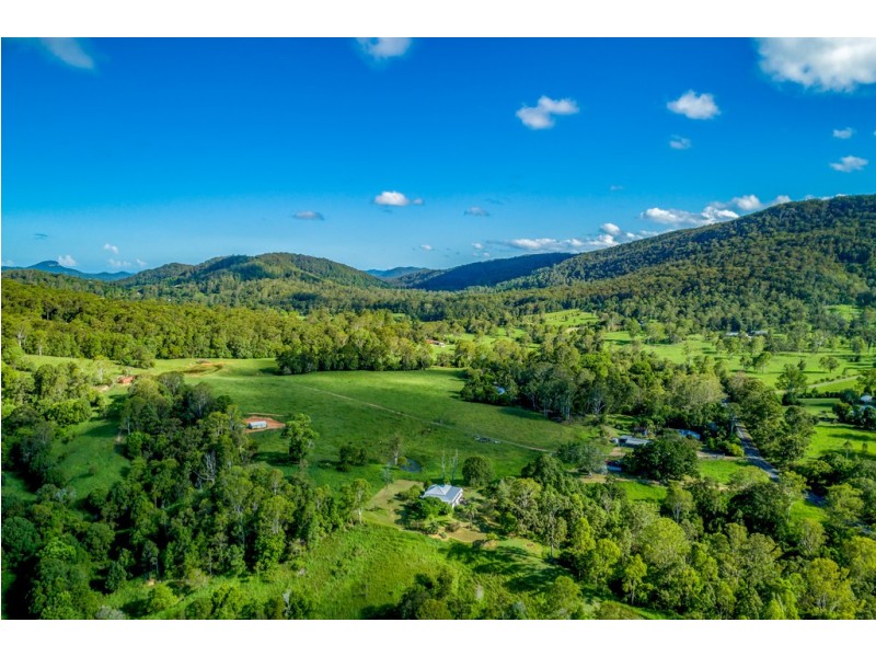 954 Browns Creek Road, Eerwah Vale QLD 4562