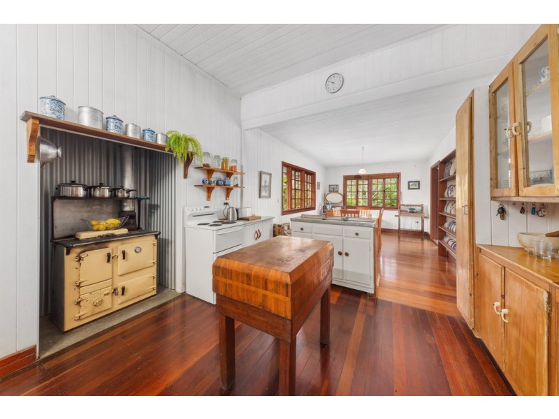 954 Browns Creek Road, Eerwah Vale QLD 4562