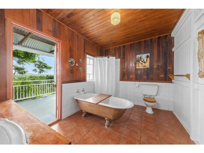 954 Browns Creek Road, Eerwah Vale QLD 4562