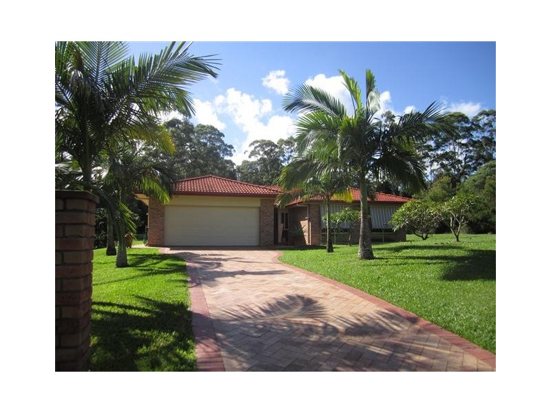 12 Belwood Place, Pomona QLD 4568