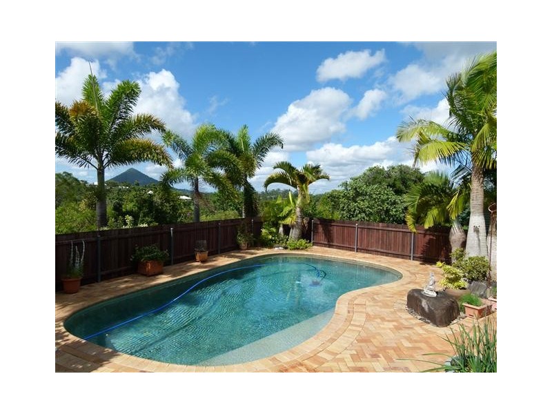 18 Falcon Crescent, Cooroy QLD 4563