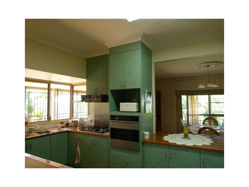 18 Falcon Crescent, Cooroy QLD 4563