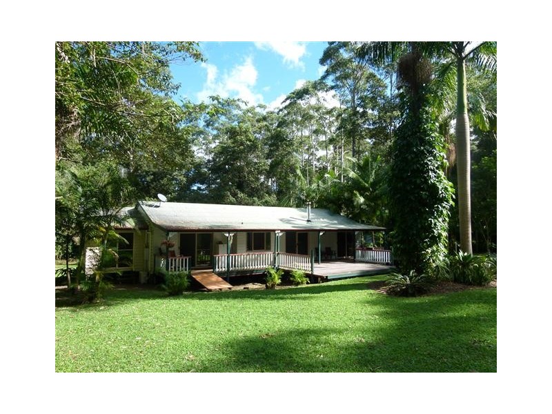 8 Kelly Court, Cooroy QLD 4563