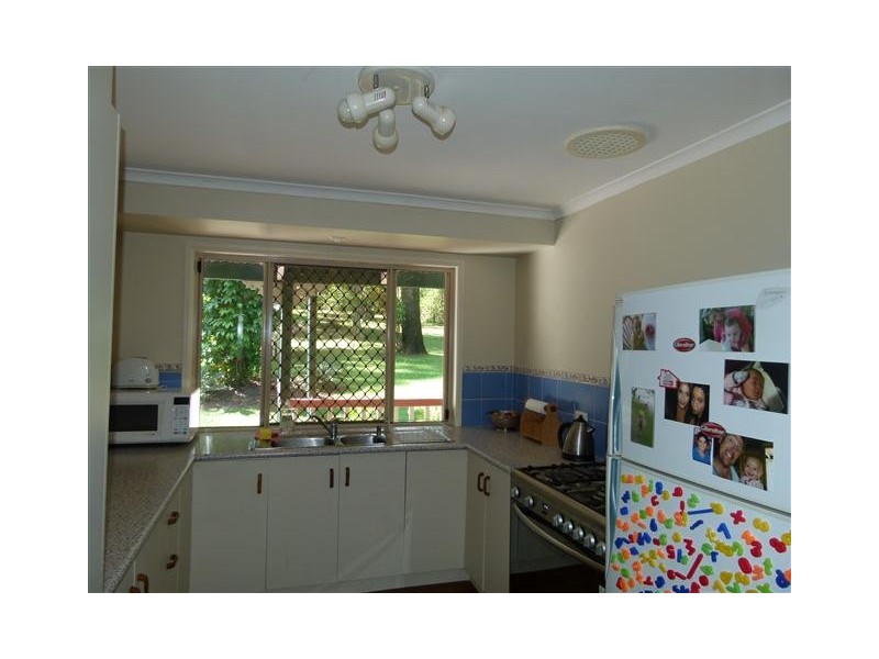 8 Kelly Court, Cooroy QLD 4563