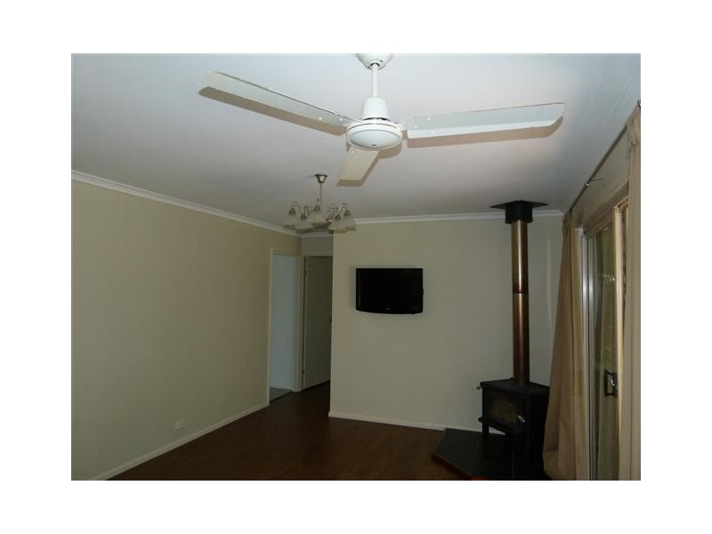 8 Kelly Court, Cooroy QLD 4563